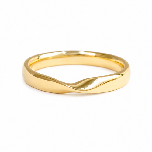 Yellow Gold Mobius Ring