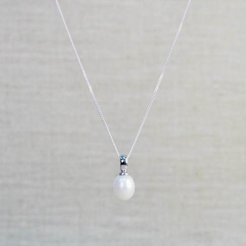 White Freshwater Pearl Silver Necklace