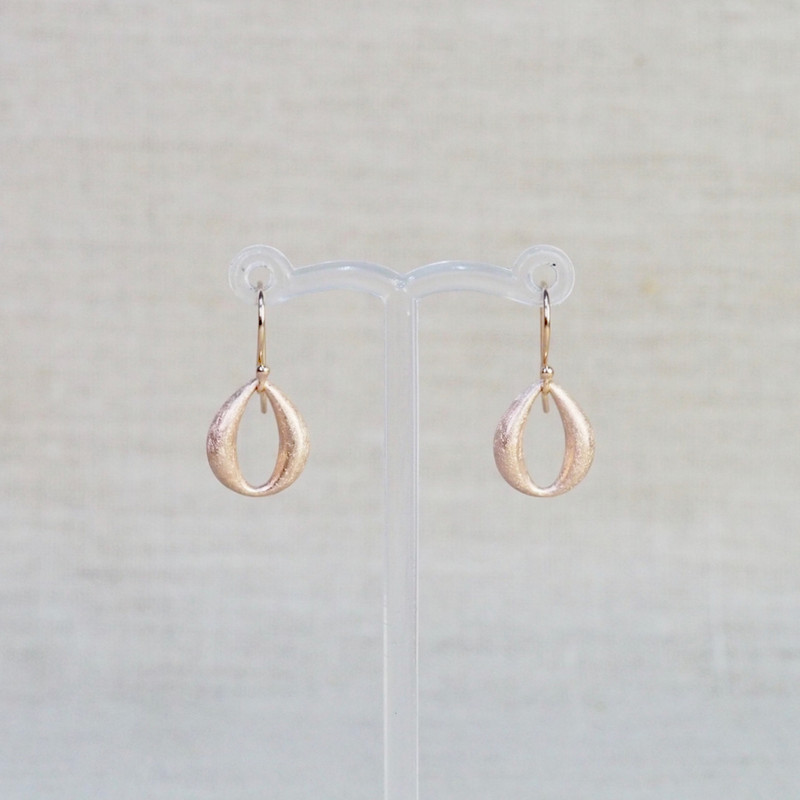 Rose Gold Soft Oval Earrings