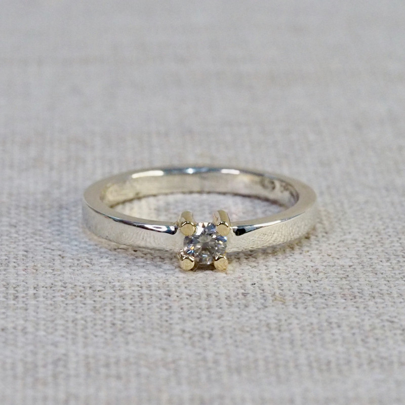 Colonne Diamond Ring