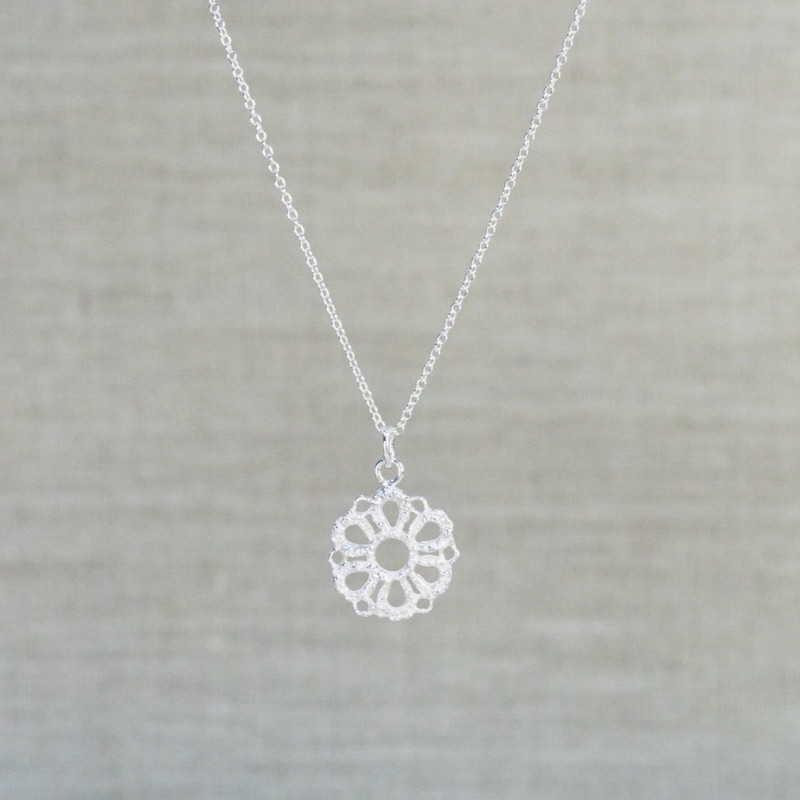 Silver Lace 6-Petal Necklace