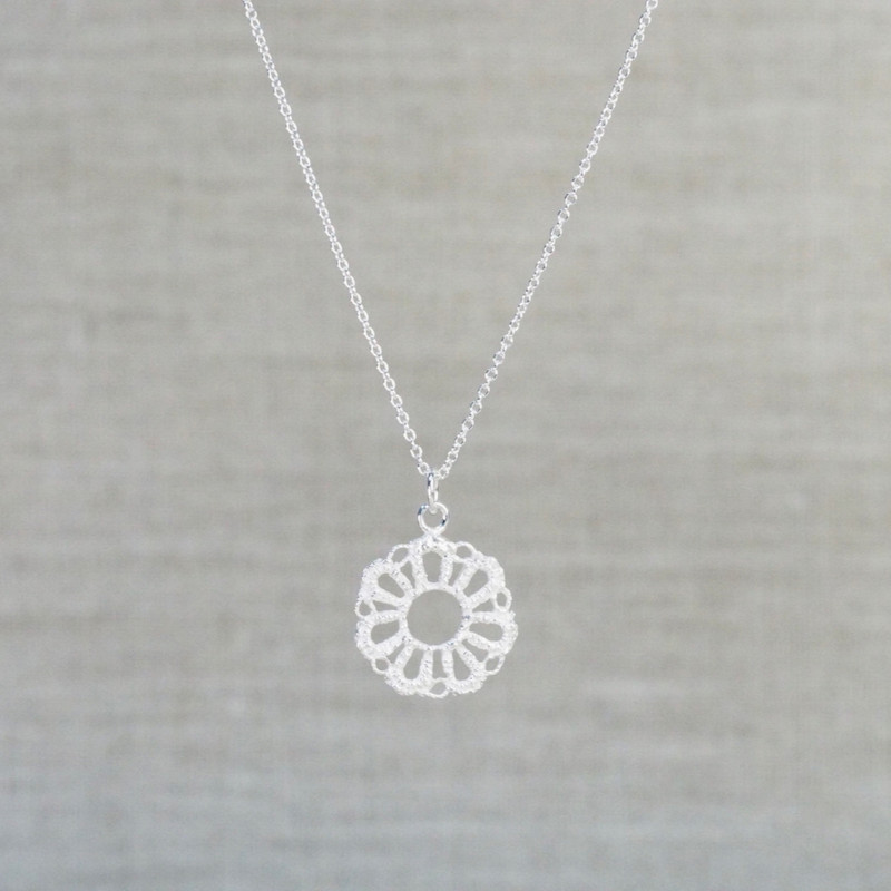 Silver Lace 7-Petal Necklace