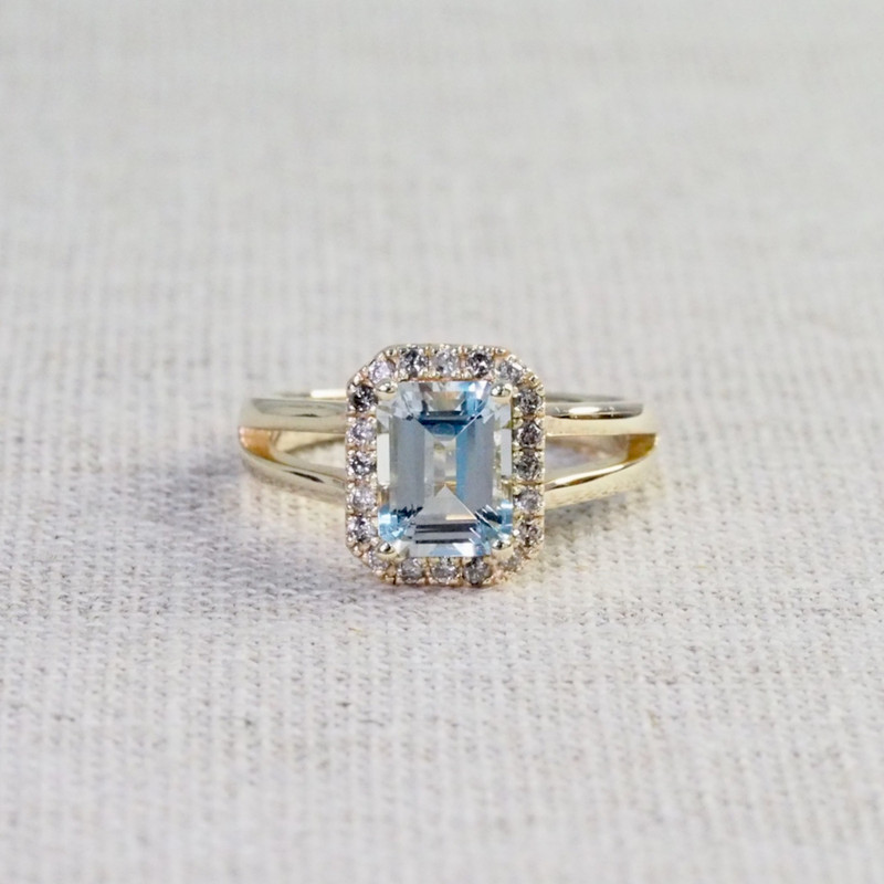 Clara Aquamarine Halo Ring