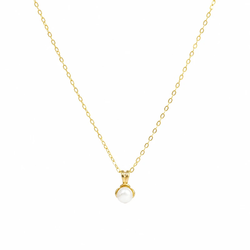 Yellow Gold Clover Pearl Necklace