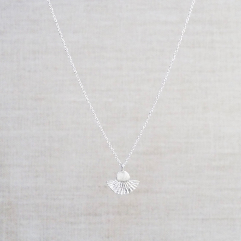 Silver Fan Out Necklace