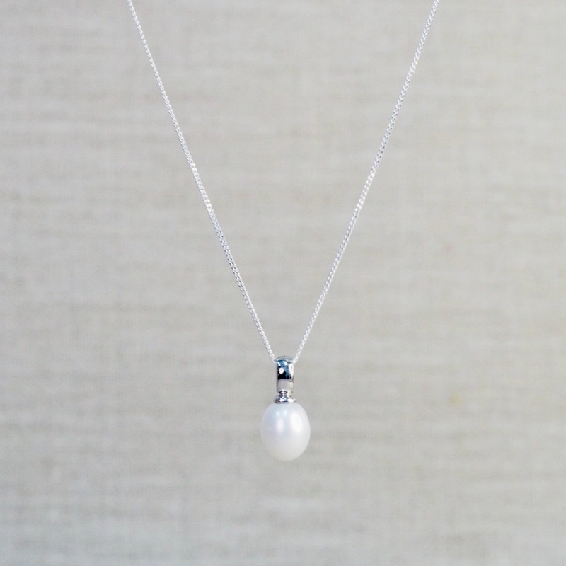 White Freshwater Pearl Silver Necklace