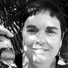 Portrait of jeweller Amanda Croatto