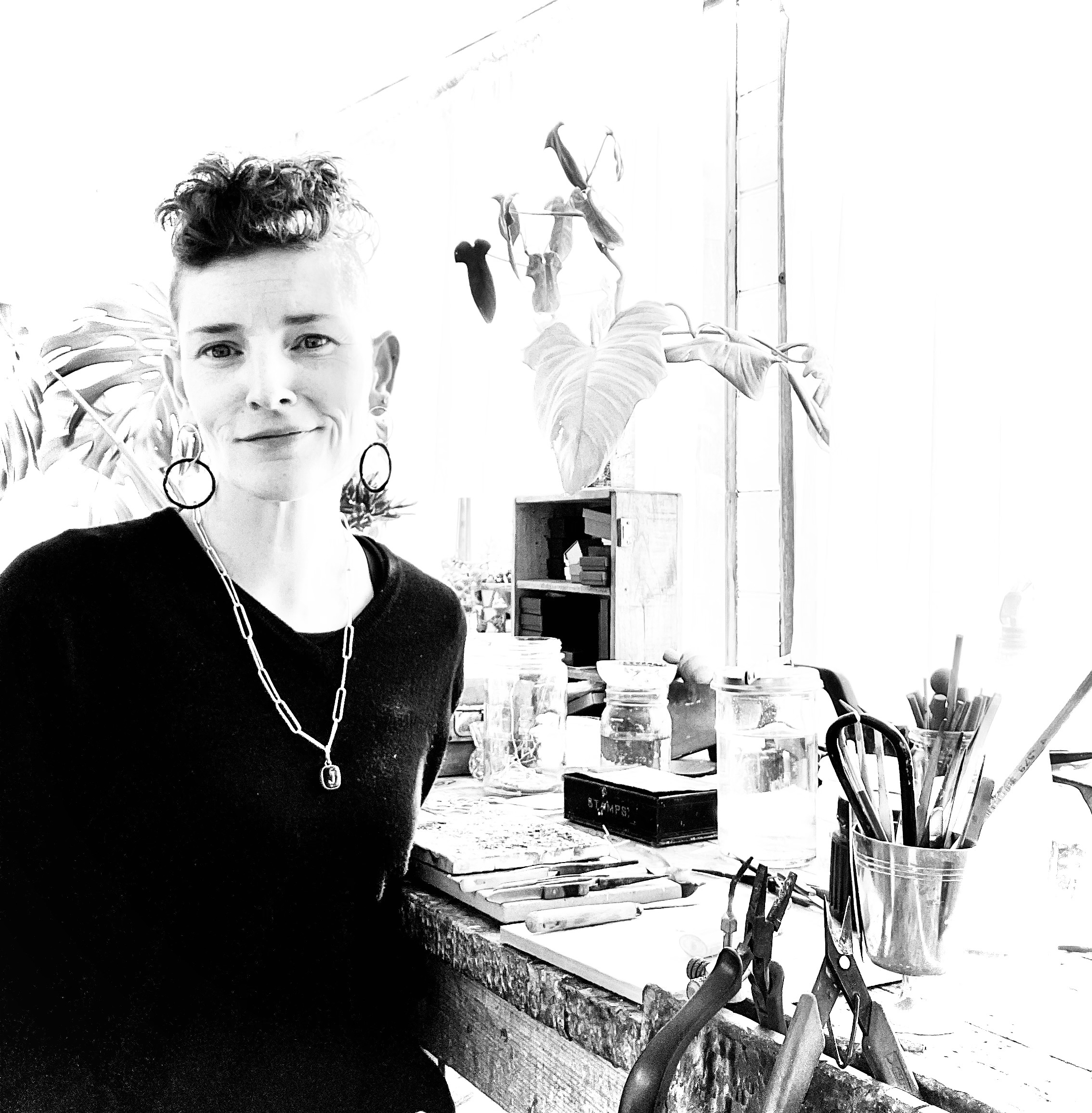 Portrait of jeweller Jacqueline Betsy Lord