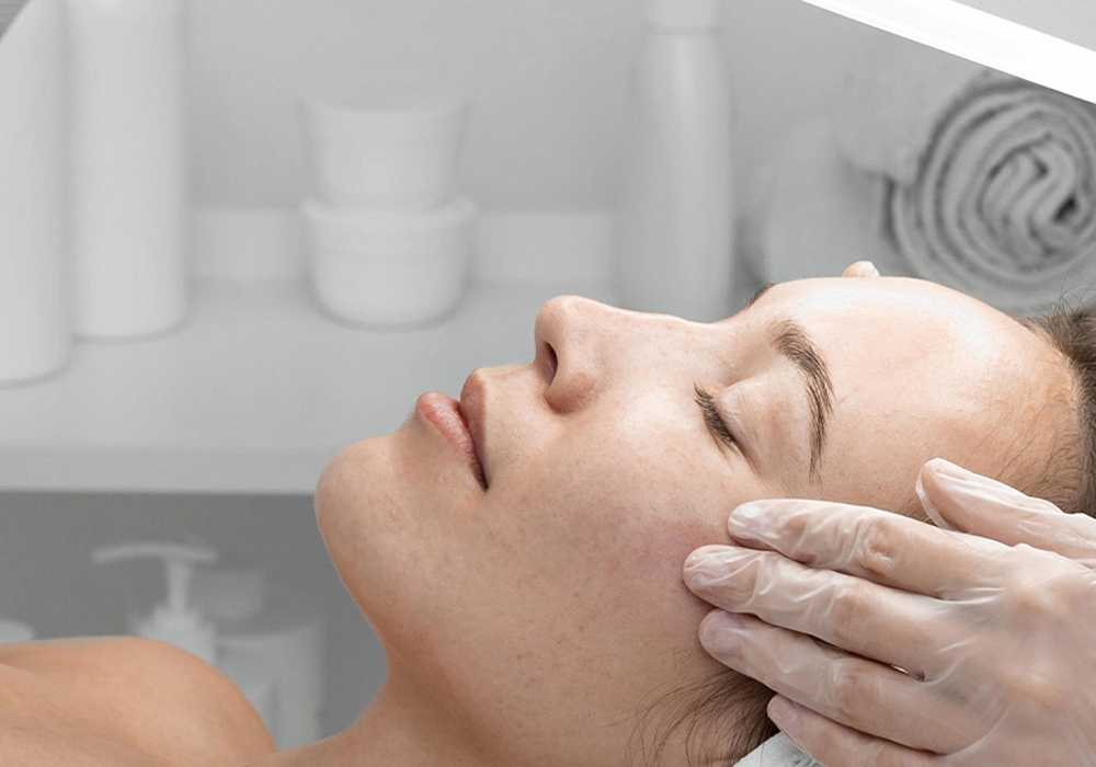 Dermoanálisis de piel en Farmacia Balaídos, en Vigo, Pontevedra