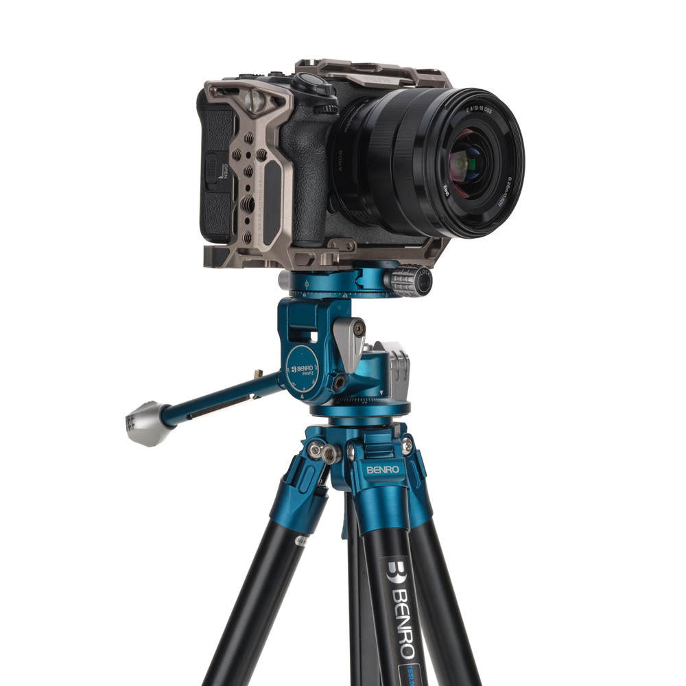 Benro SuperSlim AL 0 Series, 4 Section Tripod with PHVF2 Flip Head