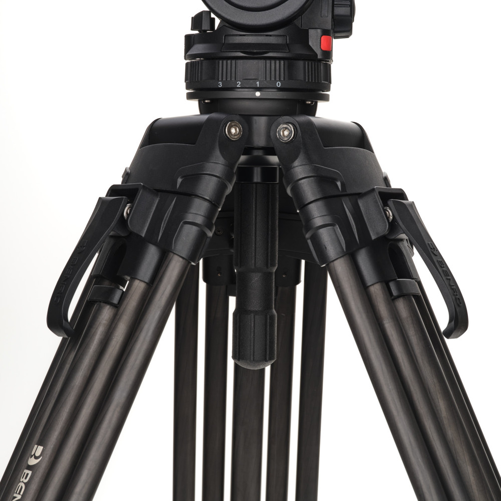 C673LLBV6HPLUS
Benro C673LL Lightning Lock Tripod CF 75mm Bowl with BV6HPLUS Head

