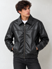 chamarra vinipiel hollander, chamarra bomber de piel sintetica hombre, chamarra gagliato negra hollander, chamarra de vinipiel para hombre negra, chamarra tipo aviador vinipiel hombre, chamarra biker negra hollander, chamarra con pretina elastica hombre, chamarra casual vinipiel caballero, chamarra con cuello solapa vinipiel, ropa de hombre hollander, chamarra faux leather negra hombre, chamarra urbana de vinipiel hollander
