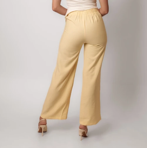 pantalon ancho mujer amarillo claro, pantalon wide leg dama amarillo claro, pantalon casual de vestir para mujer, pantalon fluido poliéster spandex, pantalon tiro alto mujer amarillo claro, pantalon palazzo amarillo claro dama, ropa formal de vestir dama, pantalon elastico para mujer, pantalon vestir mujer amarillo claro, pantalon comodo oficina mujer