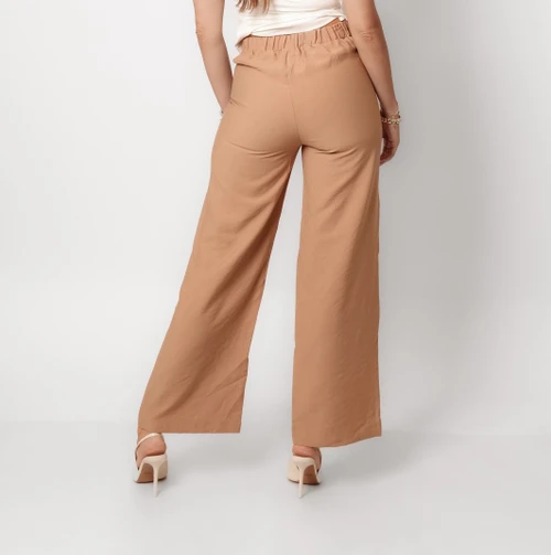 pantalon ancho mujer cafe, pantalon wide leg dama cafe, pantalon casual de vestir para mujer, pantalon fluido poliéster spandex, pantalon tiro alto mujer cafe, pantalon palazzo cafe dama, ropa formal de vestir dama, pantalon elastico para mujer, pantalon vestir mujer marron, pantalon comodo oficina mujer