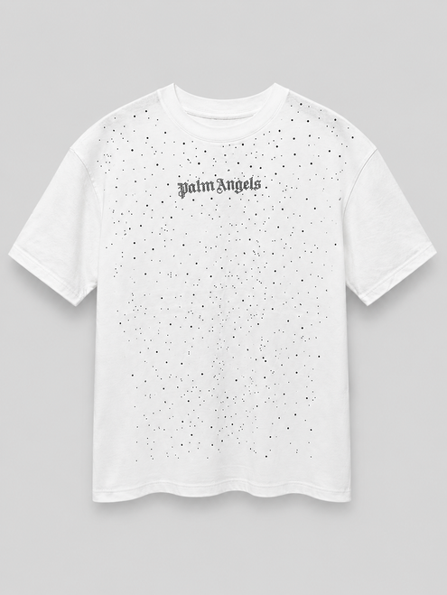 playera palm angels oversize, playera palm angels piedreria negra, playera con pedreria rhinestones, playera palm angels 240 gsm, playera blanca heavyweight algodon premium, playera palm angels logo gotico cristales, playera oversize de lujo streetwear, camisetas palm angels con piedras negras, ropa streetwear de alto gramaje 240 gsm, playera blanca con pedreria hombre mujer