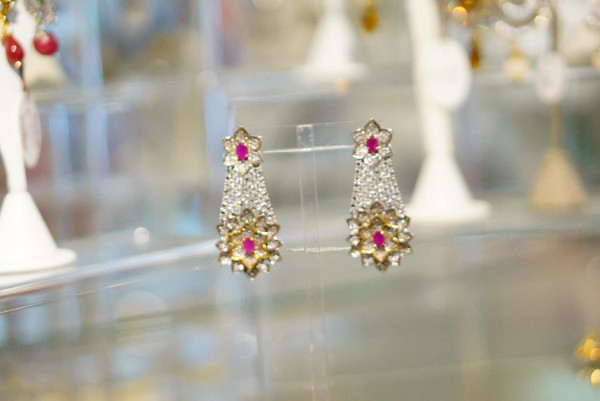 Earring with Pink stone