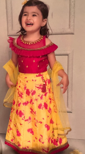 Raw silk lehenga and top
Size 10-14 (0-1 year old)
Text 248-231-1542 for availability and info. 