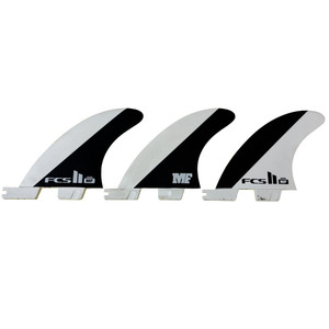 Side View - FCS II Mick Fanning Grom like-new thruster surfboard fin set for junior performance surfing and responsive control