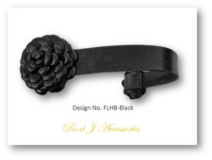 Black Embossed Leather Floral Design Hunter Browband featuring Leather Rosettes all Handmade by Roxi J.
Made on a 11/4 inch band Black Embossed Leather Floral Design Hunter Browband featuring Leather Rosettes all Handmade by Roxi J.
Made on a 11/4 inch band