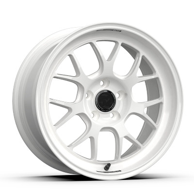 fifteen52 Apex RSR 18x9.5 5x114.3 38mm ET 73.1mm Center Bore Rally White - RSARW-89554+38