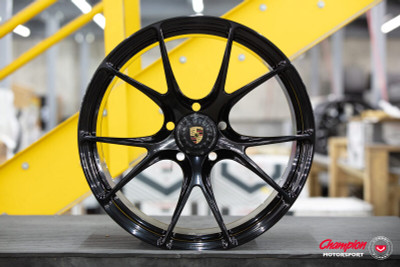 Vossen X Champion RS74 21X9 / ET44 / Gloss Black Wheel / Centerlock / 911 Turbo 991 - Front - RS74-07 Photo - Primary