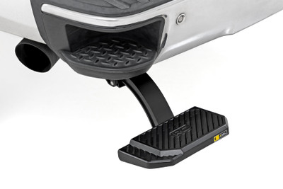 Rough Country Retractable Bed Step Manual Pull | Chevy/GMC 1500 (14-18 & Classic)