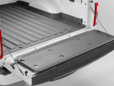 WeatherTech 20-26 GM Silverado/Sierra (w/o Multi-Flex Tailgate) Tailgate Cushion w/o Caddy - Black - 81TGS04 Photo - Primary
