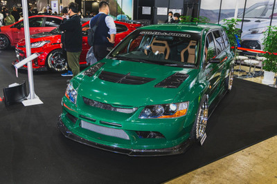 VARIS SOLID JOKER COOLING BONNET FOR CT9W MITSUBISHI LANCER EVOLUTION IX WAGON