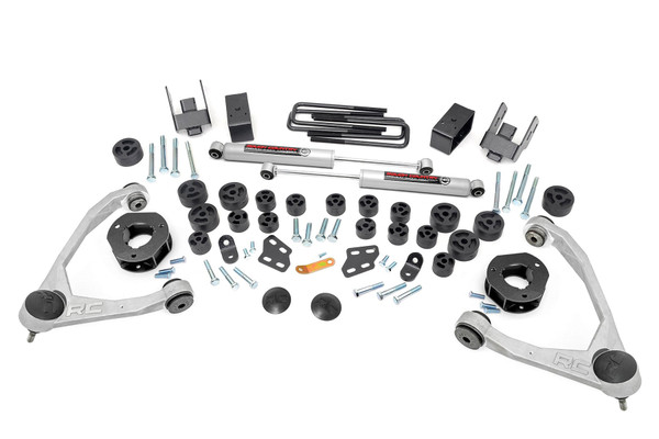 Rough Country 4.75 Inch Lift Kit Combo | Chevy/GMC 1500 2WD (07-13)