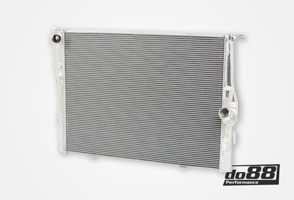 do88 07-13 BMW M3 (E90/E92/E93) Aluminum Radiator - WC-190