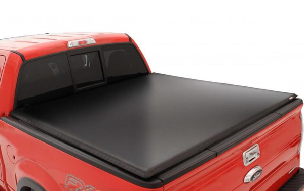 Lund 99-07 Chevy Silverado 1500 (6.5ft. Bed) Genesis Tri-Fold Tonneau Cover - Black - 95053