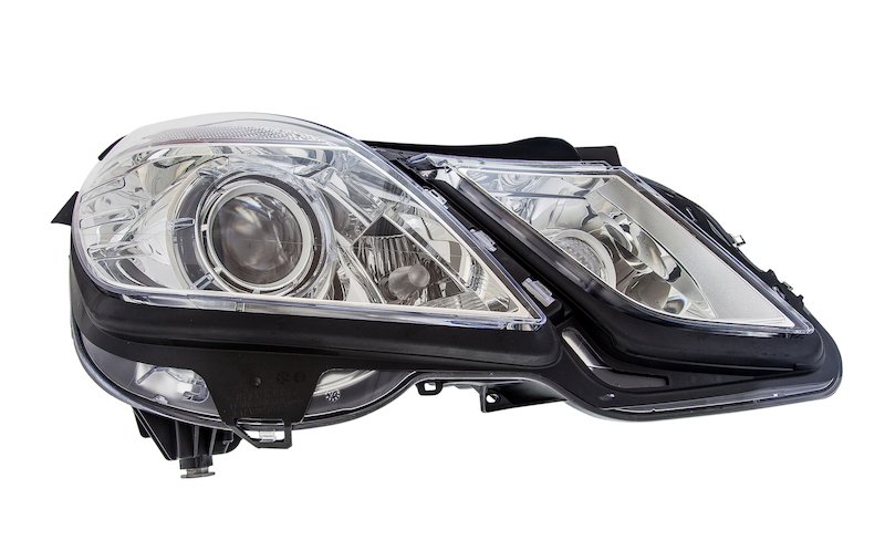 Hella 2010-2013 Mercedes-Benz E300 E350 E400 E550 Bi-Xenon Headlight Assembly - 011705141