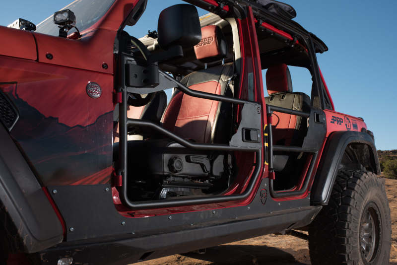 Bestop 20-26 Jeep Gladiator / 18-26 Wrangler JL Element Doors (Front Matte Black) - 51740-01