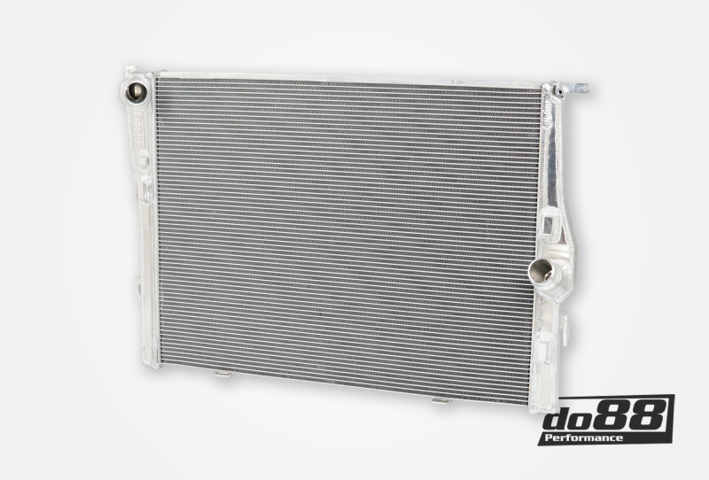 do88 07-13 BMW M3 (E90/E92/E93) Aluminum Radiator - WC-190