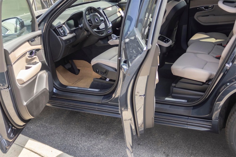 WeatherTech 16-26 Volvo XC90 Door Sill SillProtector - Black - ST074K1