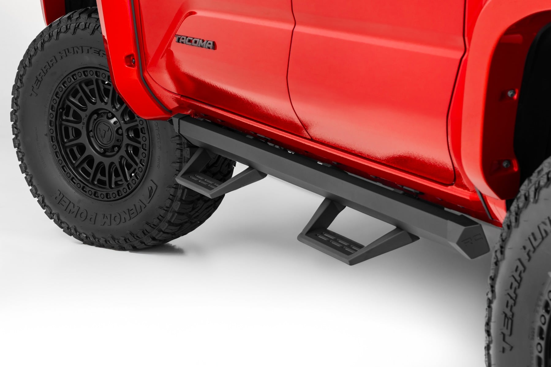 Rough Country SRL2 Adjustable Aluminum Steps Double Cab | Toyota Tacoma 2WD/4WD (24-26)