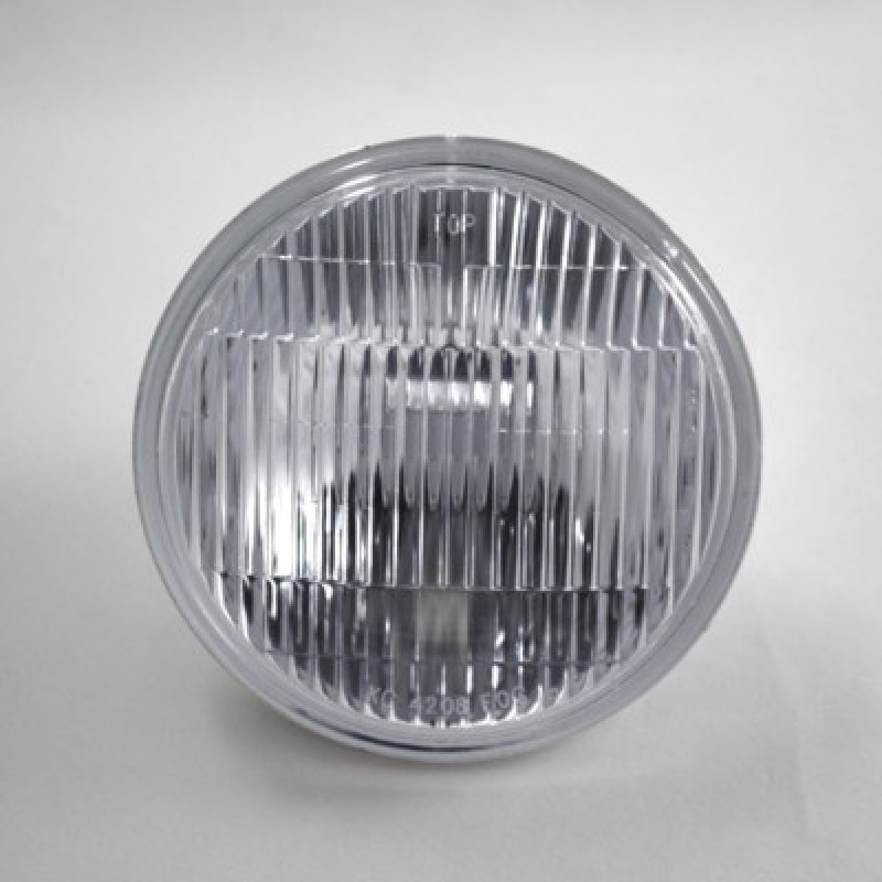 KC HiLiTES Replacement Lens/Reflector for 5in. Halogen Lights (Fog Beam / Clear) - Single - 4208