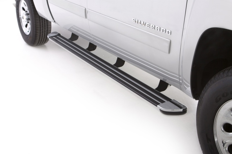 Lund 04-17 Nissan Titan Crew Cab (80in) Crossroads 80in. Running Board Kit - Chrome - 22908047
