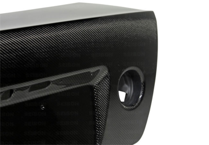 Seibon 00-05 Lexus IS300 OEM-Style Carbon Fiber Trunk/Hatch - TL0005LXIS