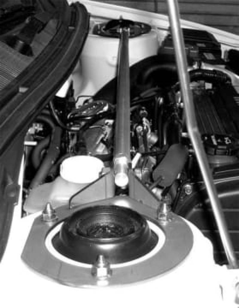 Cusco Strut Bar OS Front for 04-05 Mitsubishi Lancer Evolution VIII - 565 510 A