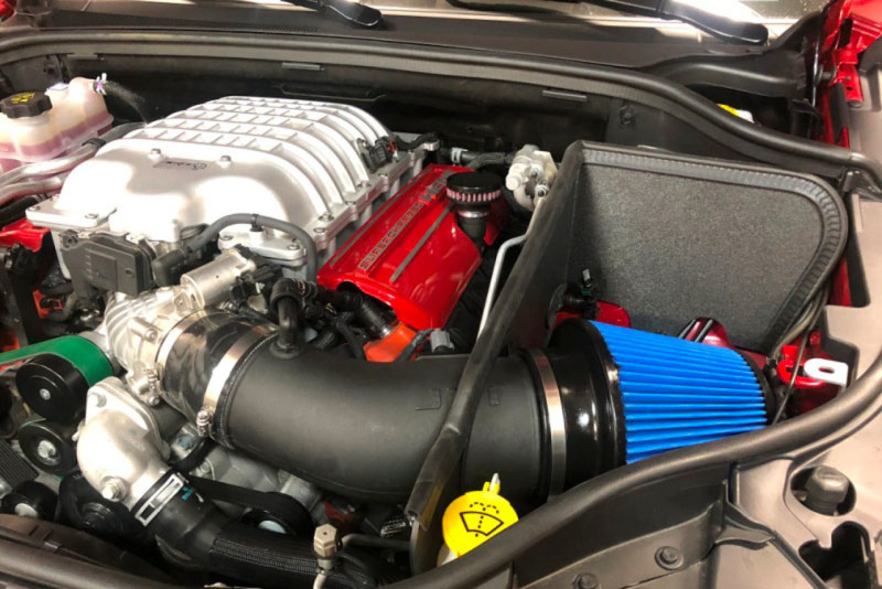 JLT 18-20 Jeep Grand Cherokee Trackhawk 6.2L Blk Textured CAI Kit w/Red Filter (2018 CARB Exempt) - CAI-TH-18