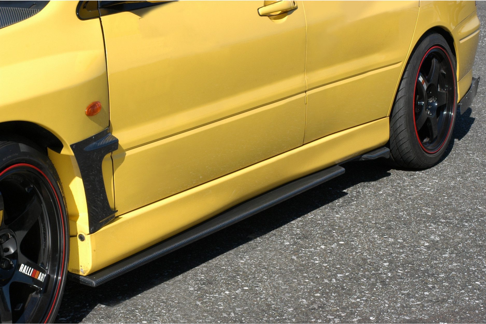 VARIS FRP SIDE DIFFUSER FOR 2003-05 MITSUBISHI EVO VIII [CT9A] VAMI-044