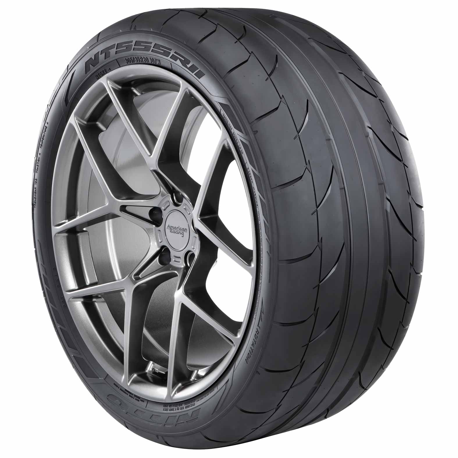 Nitto NT555R2 305/35R19