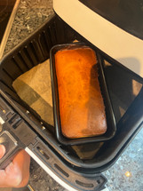 What Size Is a 1lb Loaf Tin? UK Sizes + Air Fryer Fit