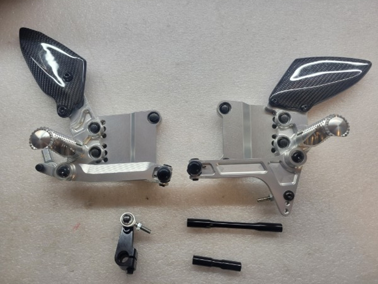 Kawasaki ZX-4RR / ZX-4R Adjustable Rearsets - Silver Kawasaki ZX-4RR / ZX-4R Adjustable Rearsets - Silver