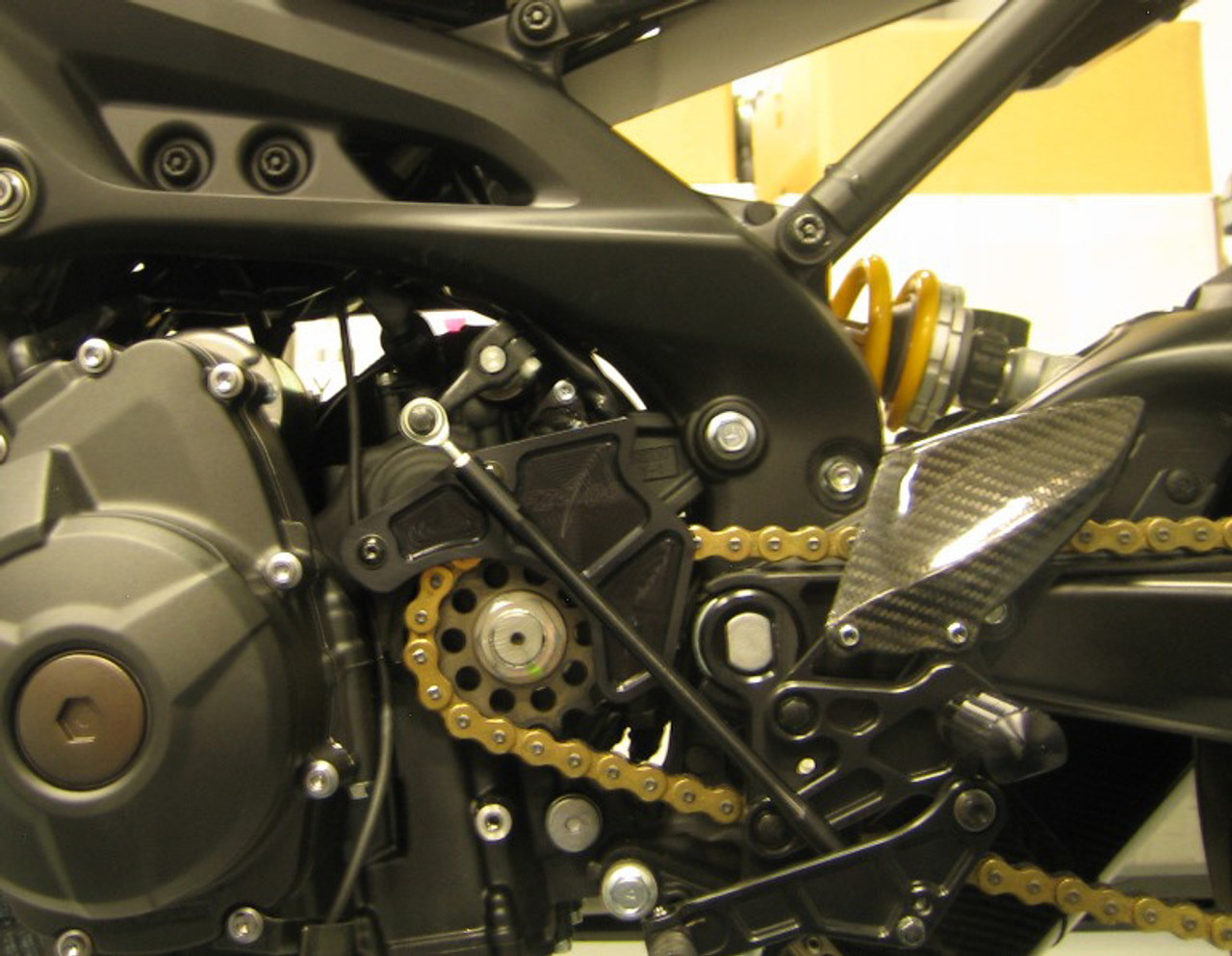 Graves Motorsports Yamaha FZ09 FJ09 MT09 XSR900 Sprocket Cover