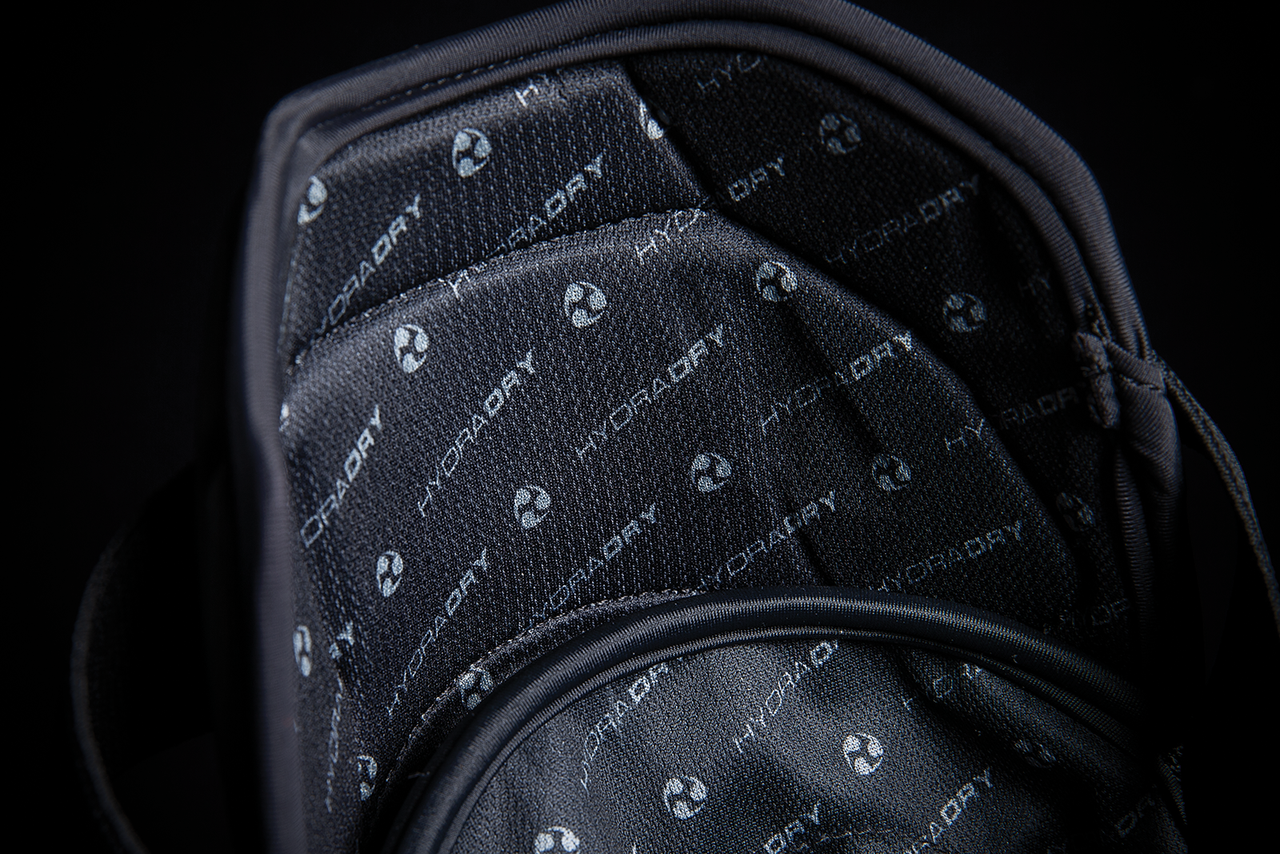 Field Armor 3™ Knees - Black - L/XL