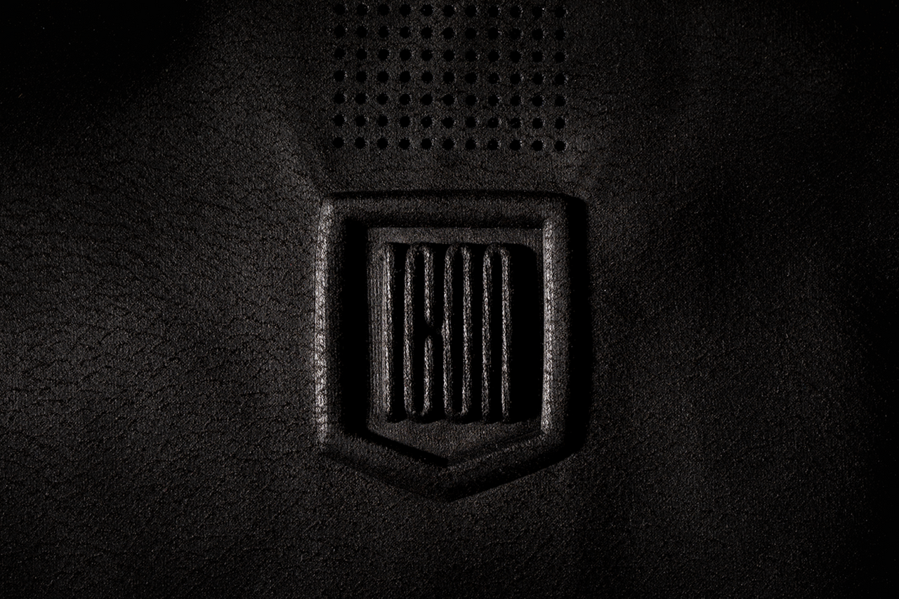 Short Track™ Jacket - Short-Sleeve - Black - XL