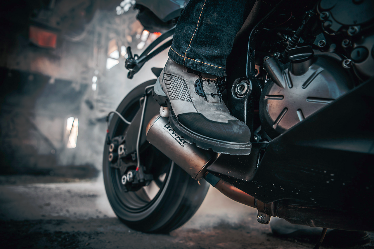 Stormhawk Boots - Gray - Size 9.5