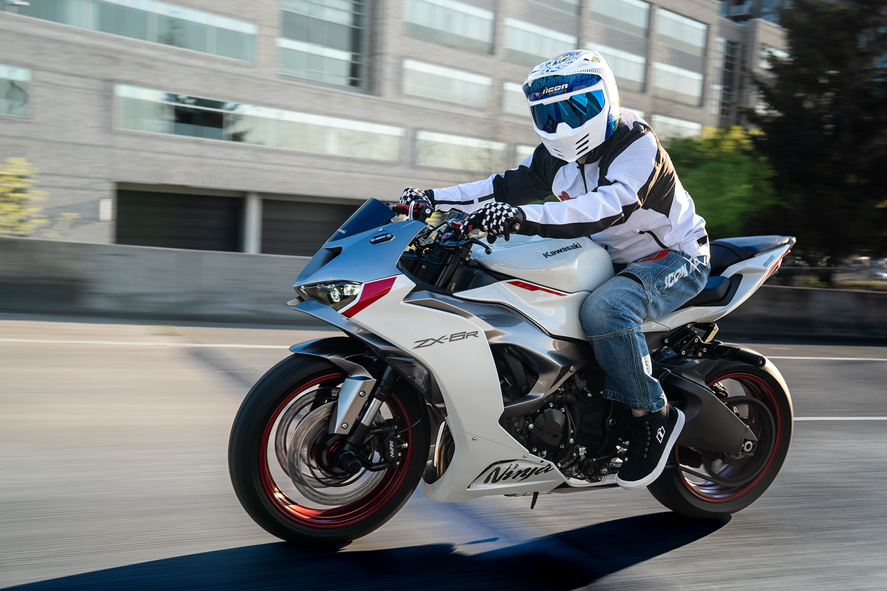 Elsinore™ Helmet - Doodle 3 - White - Small